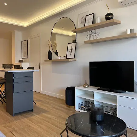 Cosy 2 Bedrooms Croisette Apartment